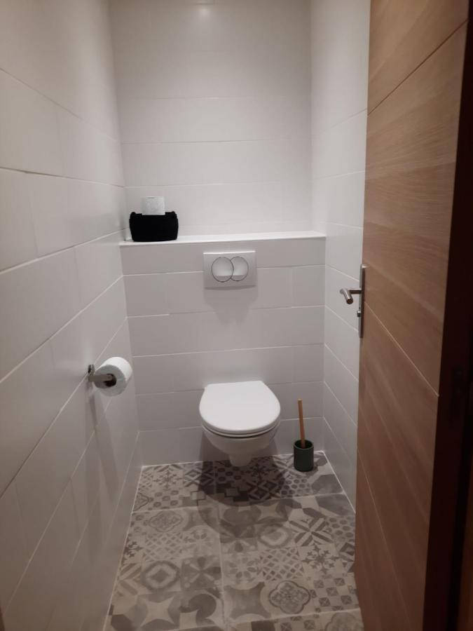 Beautiful Old Town Flat, Near The Beach Niza Exterior foto